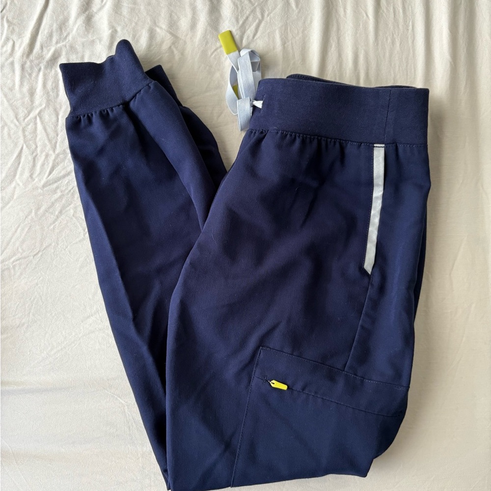 Figs NAVY Scrub Pants